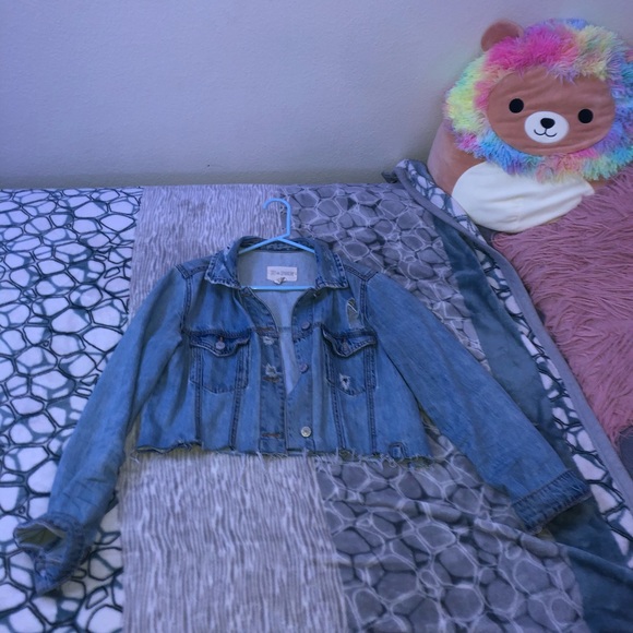 ripped denim jacket - Picture 2 of 3